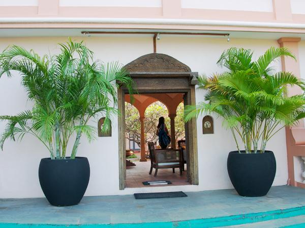 Kailash Beach Resort Pondicherry Exterior photo
