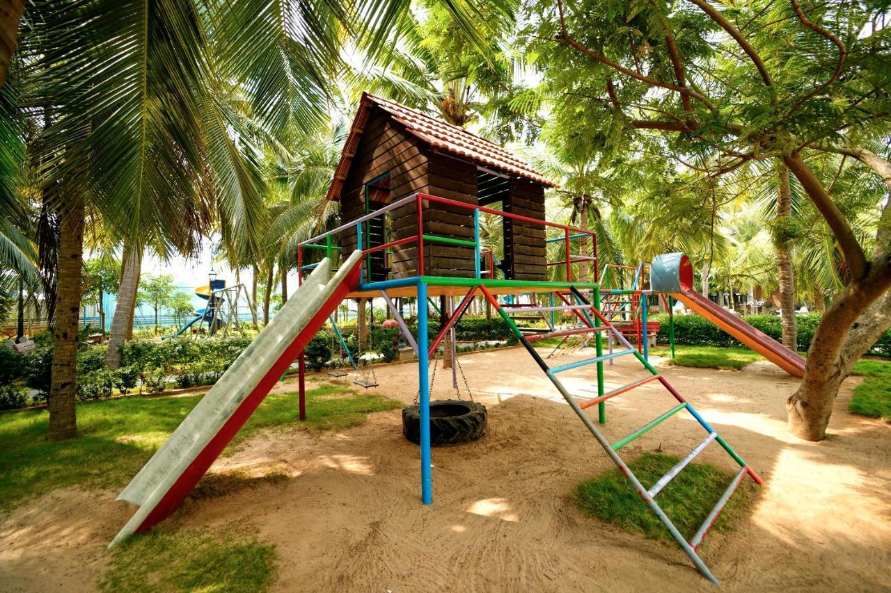 Kailash Beach Resort Pondicherry Exterior photo