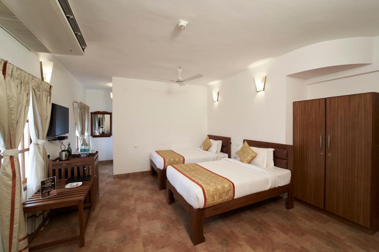 Kailash Beach Resort Pondicherry Exterior photo