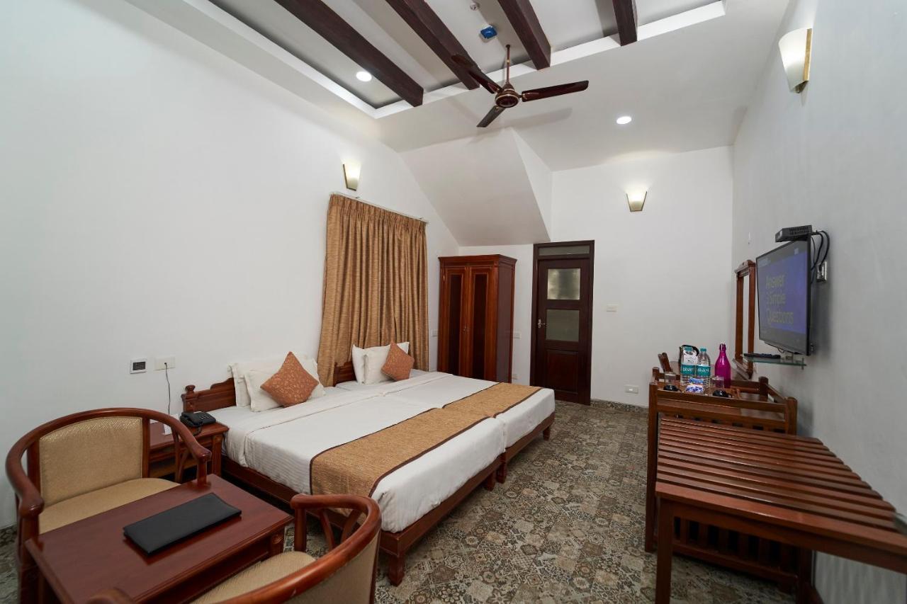 Kailash Beach Resort Pondicherry Exterior photo